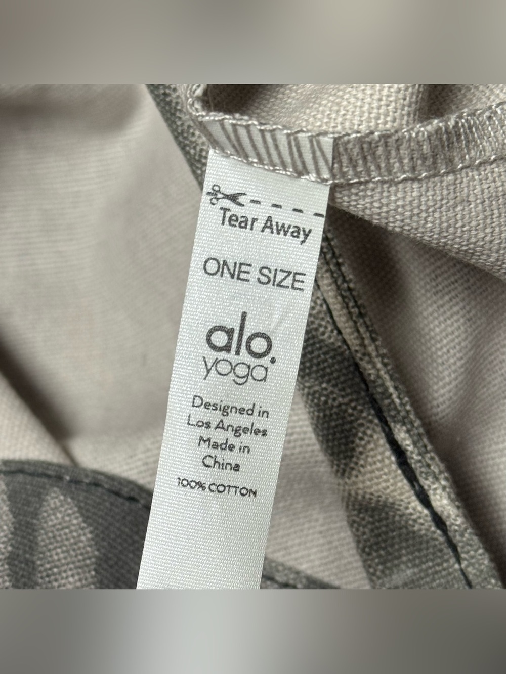 NEW Alo Yoga Tote Bag Large Gray Canvas Tie Dye Beach Gym Shopping Shoulder NWT - Picture 8 of 12